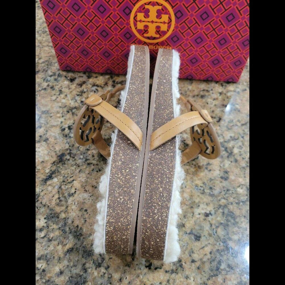 Tory Burch Miller Cloud Shearling Leather Sandal Thongs Shoe Carmel 10 New $268 - Picture 7 of 9